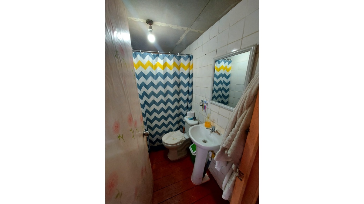 BAÑO (CABAÑA)