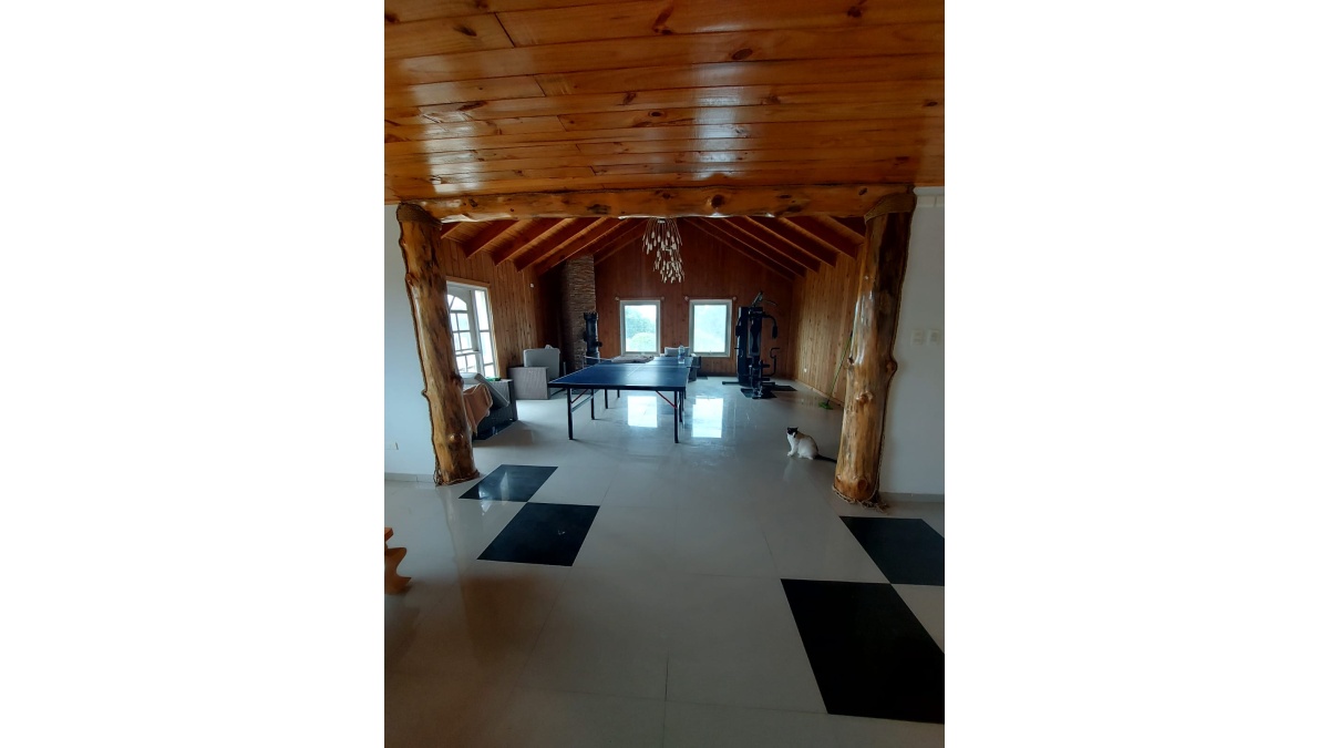 SALA DE JUEGO (SEGUNDO PISO)